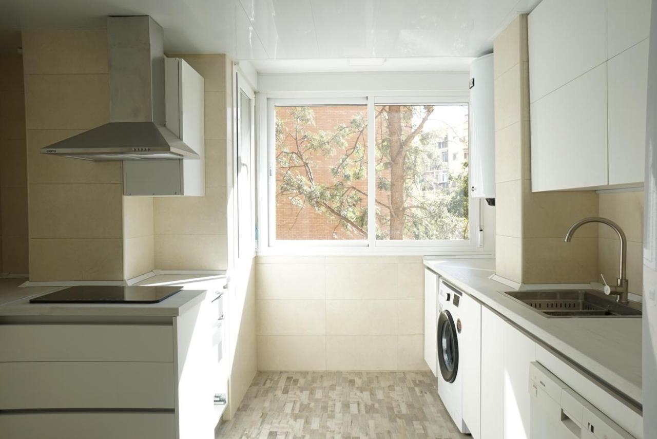 Centrico Y Amplio En Malaga Apartment Bagian luar foto